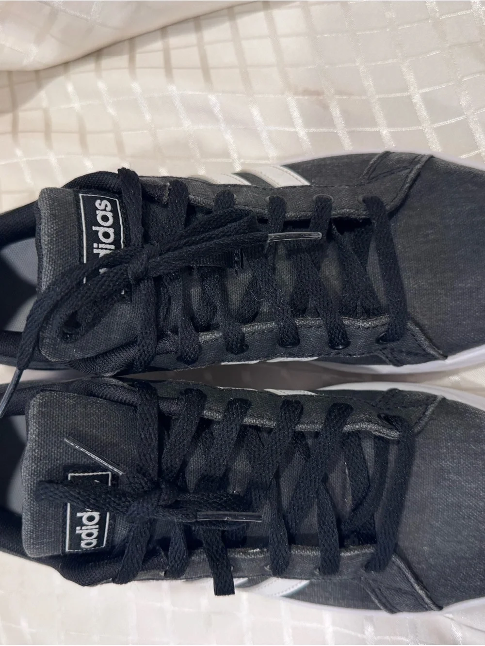adidas sleek low